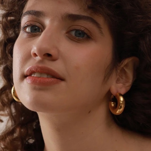 NEW Chunky Gold Hoop Earrings - Picture 7 of 14